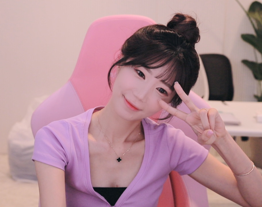 Streamer Profile Picture