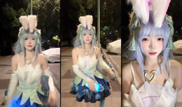 展馆黑黑的
