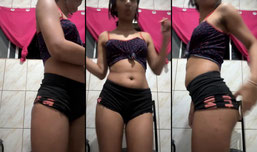 Pv1🌹de treis👯‍♀️
🥒3 vídeo 
1💄grupo 
5🌹fotos
Chamada25