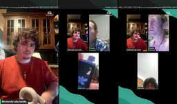 The podcast panel Show LIVE