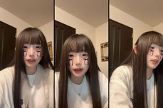 シール帳つくりながら🎀♡