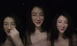 笑红尘正在直播