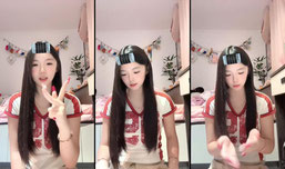 化妆中….