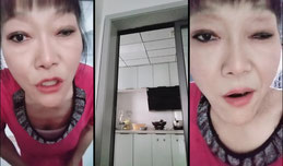 玲玲(长舌)正在直播