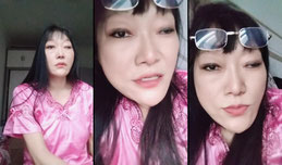 玲玲(长舌)正在直播