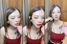 看看我😉