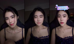 r蓉正在直播