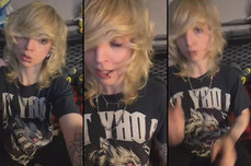 Rawr for a little *.^